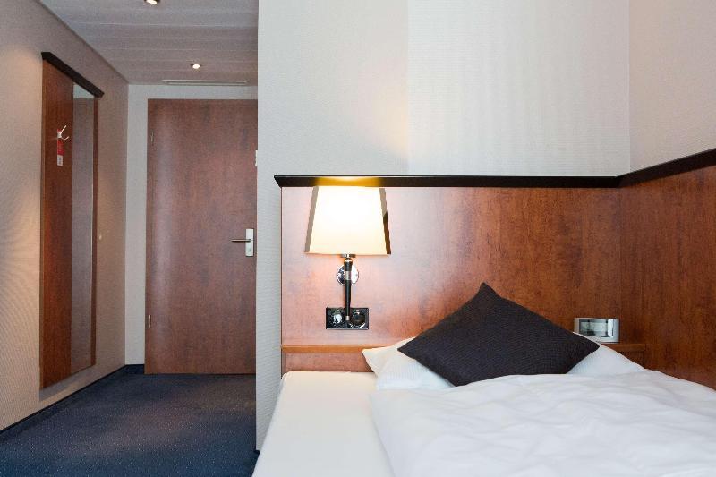 Amedia Frankfurt Russelsheim Trademark Collection By Wyndham Экстерьер фото